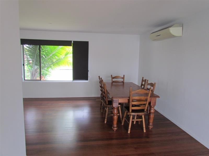 4 Mainsail Street, Currumbin Waters QLD 4223