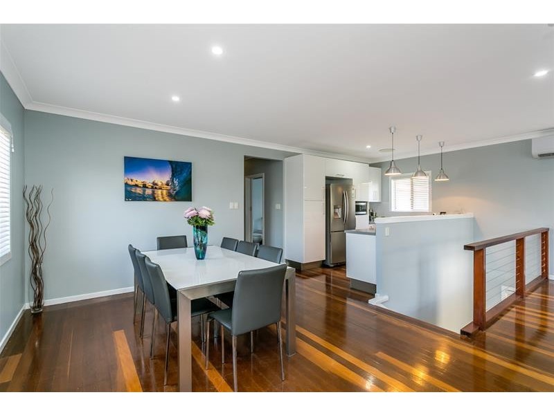 2/28 Twenty Seventh Avenue, Palm Beach QLD 4221