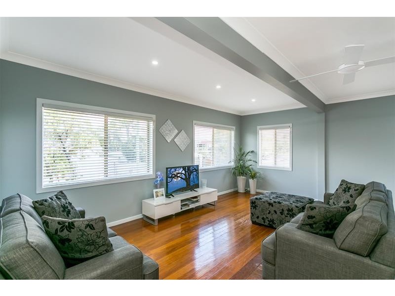 2/28 Twenty Seventh Avenue, Palm Beach QLD 4221