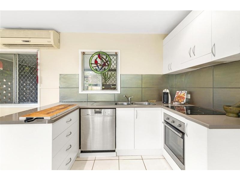 59 Tallebudgera Drive, Palm Beach QLD 4221