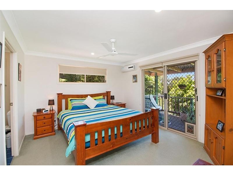 15 Heartwood Avenue, Elanora QLD 4221