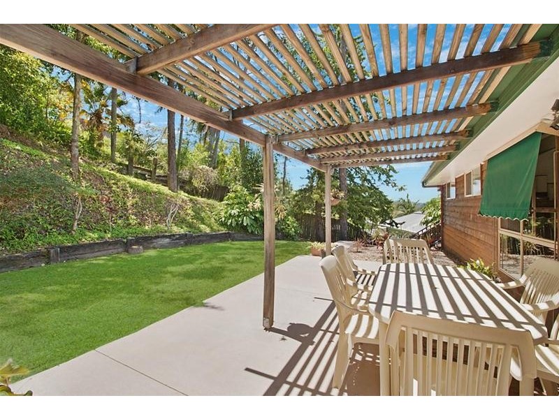 15 Heartwood Avenue, Elanora QLD 4221