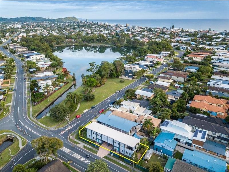 2/7 Tahiti Avenue, Palm Beach QLD 4221