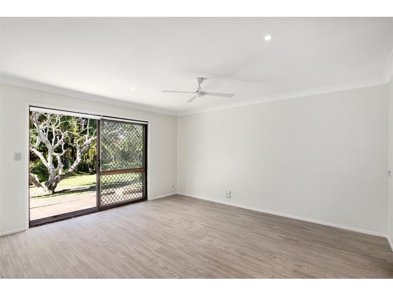 3/2 Mawarra Street, Palm Beach QLD 4221