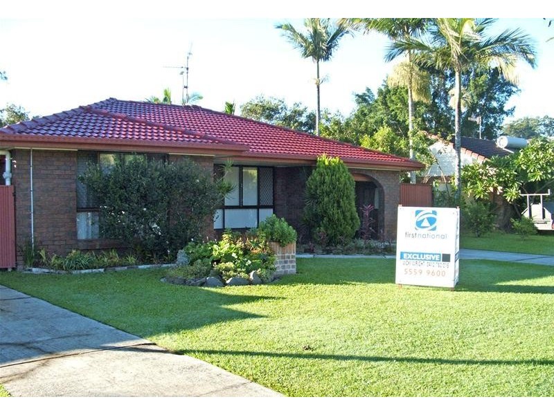 30 Clives Circuit, Currumbin Waters QLD 4223