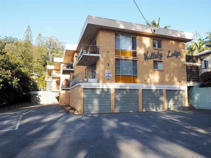 2/3 Hayle Street, Burleigh Heads QLD 4220