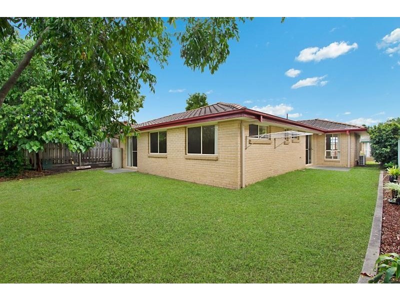 8 Carino Court, Merrimac QLD 4226