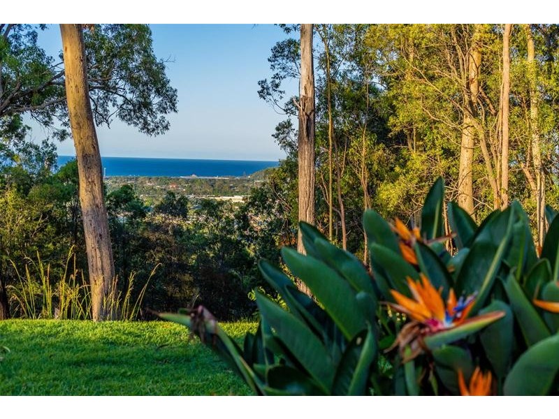 32 Simpsons Road, Currumbin Waters QLD 4223