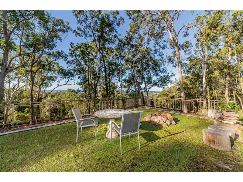 32 Simpsons Road, Currumbin Waters QLD 4223