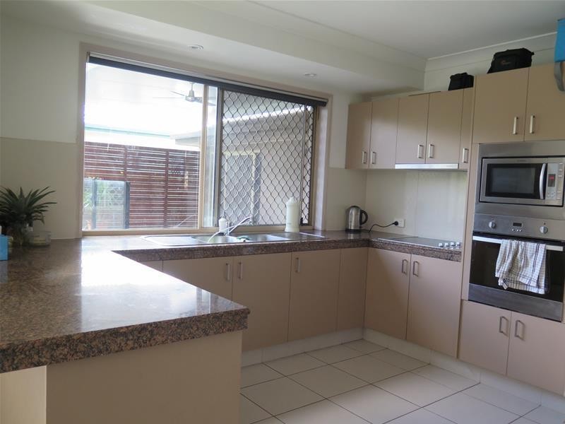 39 Harrier Drive, Burleigh Waters QLD 4220