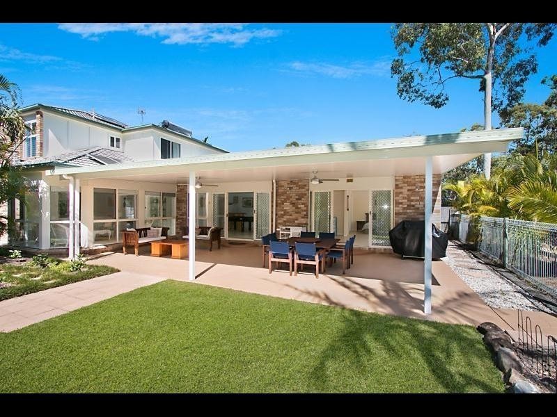 11 Forest Court, Elanora QLD 4221