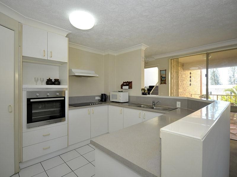 9/1251 Gold Coast Highway, Palm Beach QLD 4221