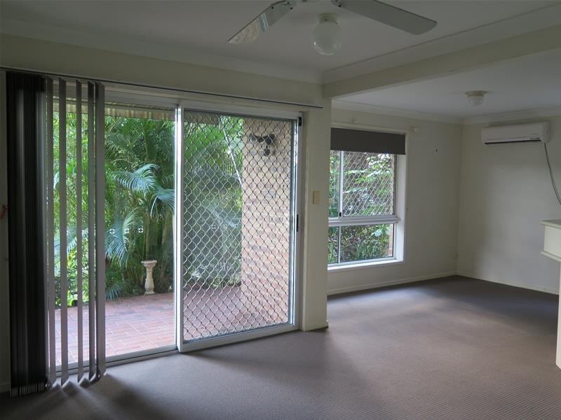 8/1 Lowood Court, Varsity Lakes QLD 4227