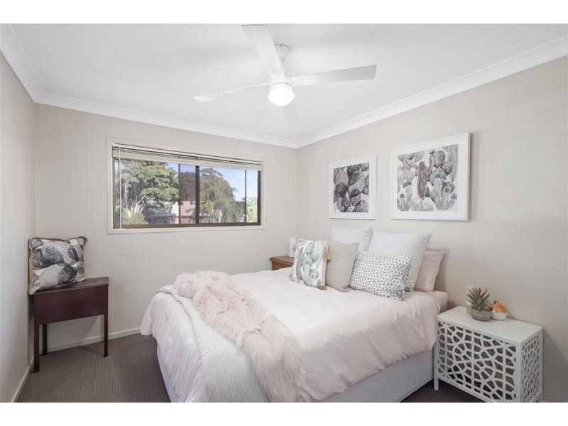 2/10 Daisy Street, Elanora QLD 4221