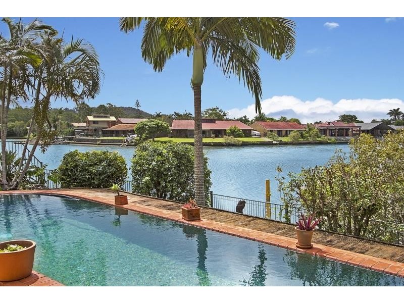 19 Chauvel Court, Currumbin Waters QLD 4223