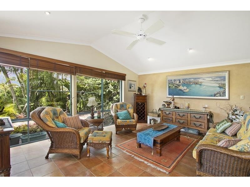 19 Chauvel Court, Currumbin Waters QLD 4223