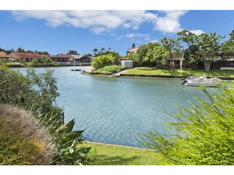19 Chauvel Court, Currumbin Waters QLD 4223