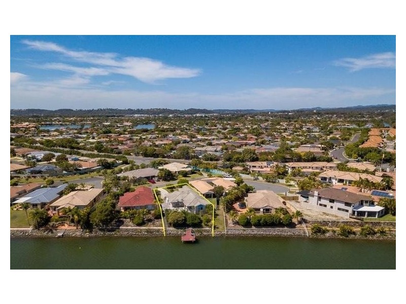 5 Cornell Court, Varsity Lakes QLD 4227