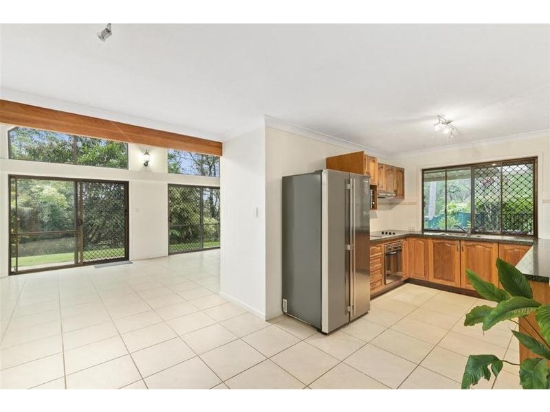 28 Wirildar Drive, Elanora QLD 4221