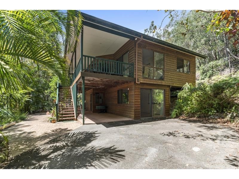 9 Gough Place, Currumbin Waters QLD 4223
