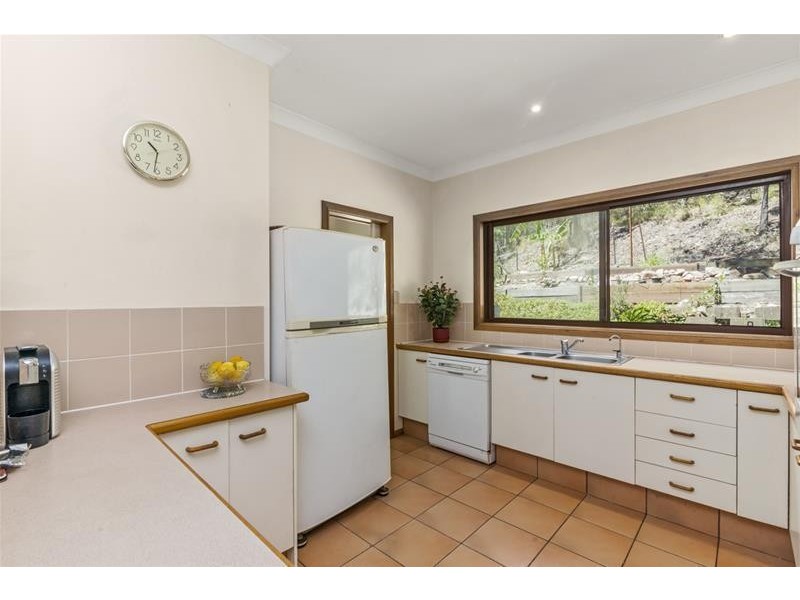 9 Gough Place, Currumbin Waters QLD 4223