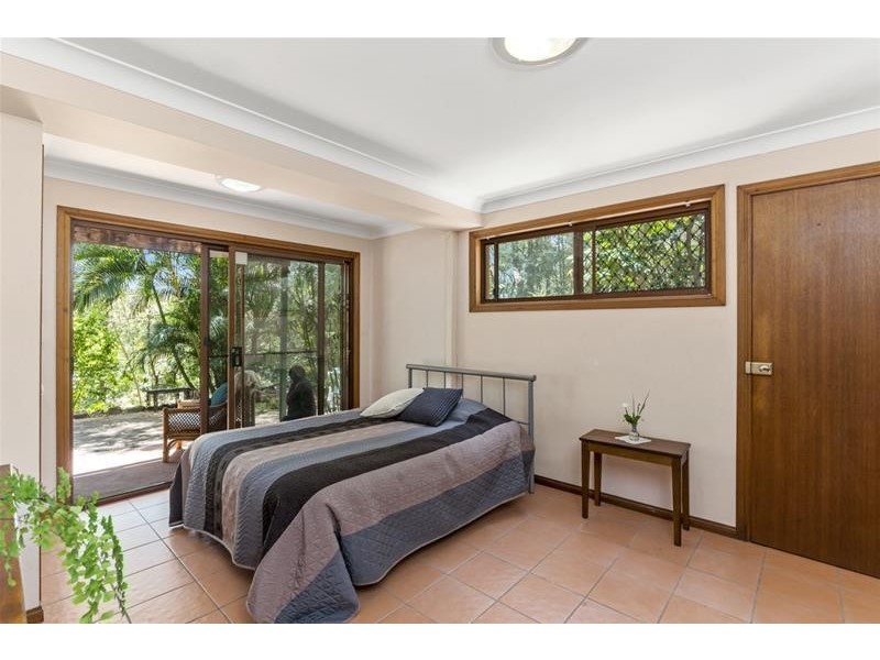 9 Gough Place, Currumbin Waters QLD 4223