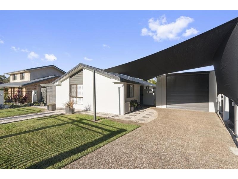 18 Ware Drive, Currumbin Waters QLD 4223