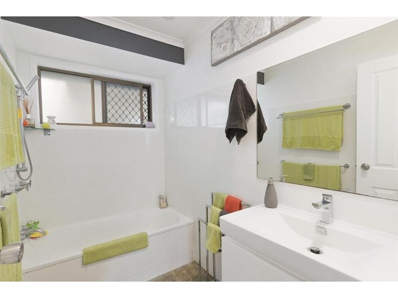 18 Ware Drive, Currumbin Waters QLD 4223