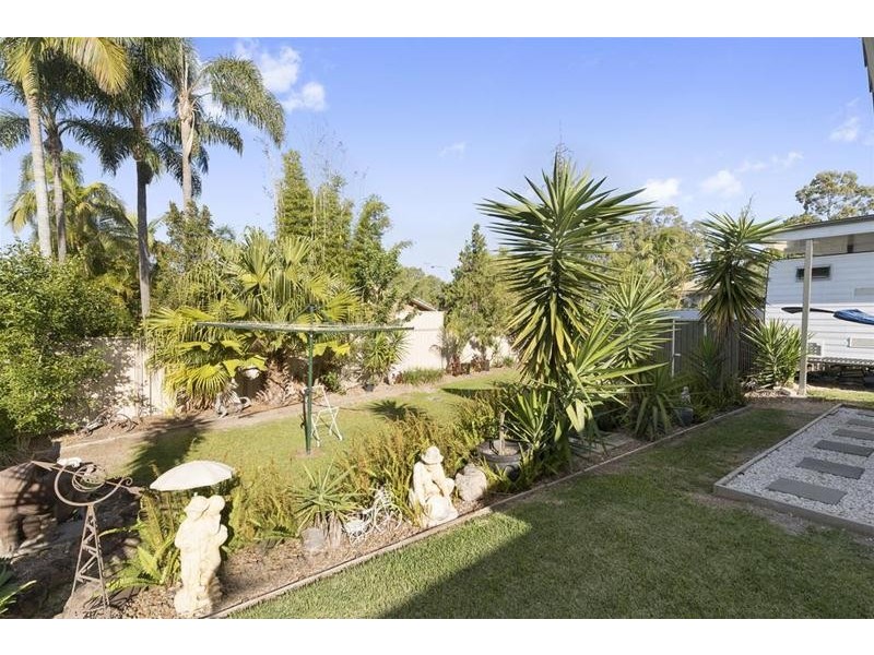 18 Ware Drive, Currumbin Waters QLD 4223