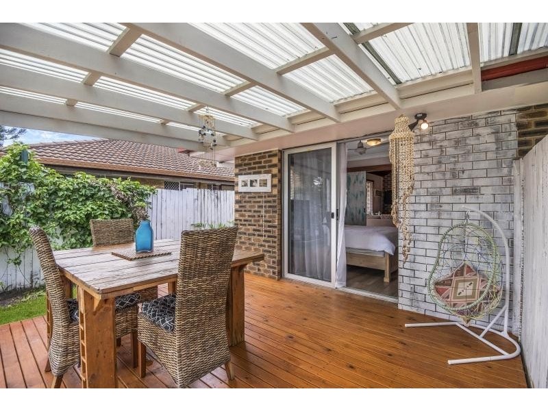 2/28 Sarawak Avenue, Palm Beach QLD 4221