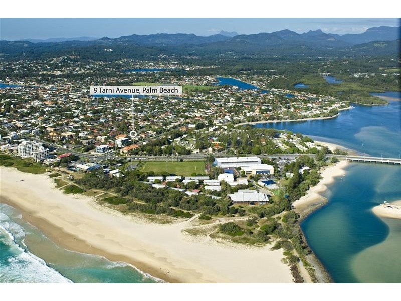 2/9 Tarni Avenue, Palm Beach QLD 4221