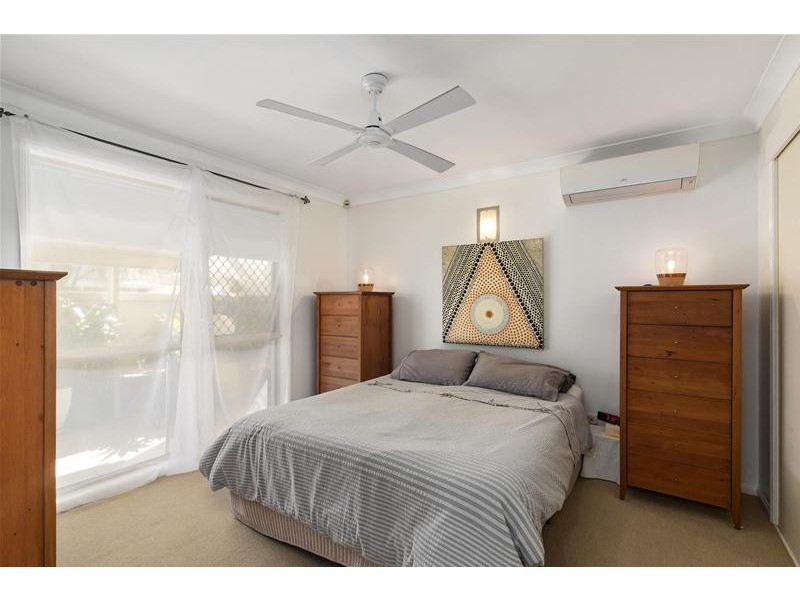 2/9 Tarni Avenue, Palm Beach QLD 4221