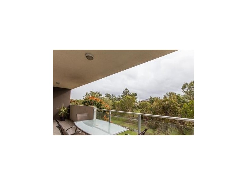 3203/12 Executive Drive, Burleigh Waters QLD 4220