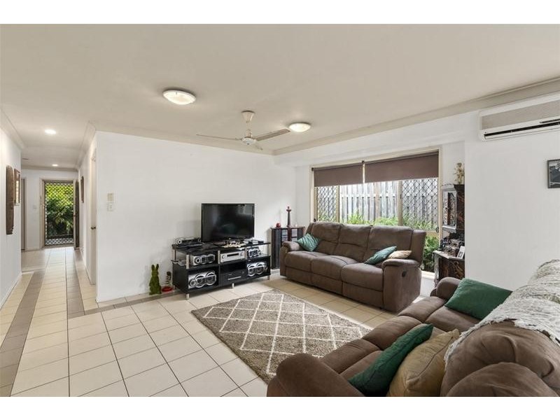 11 Victory Drive, Mudgeeraba QLD 4213