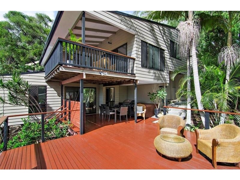 22 Hoffschildt Drive, Currumbin Waters QLD 4223