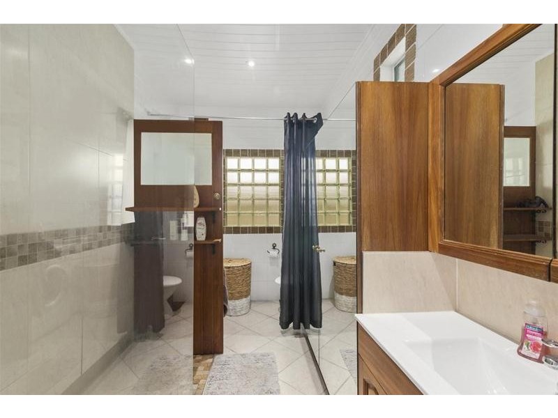 210 Cypress Terrace, Palm Beach QLD 4221