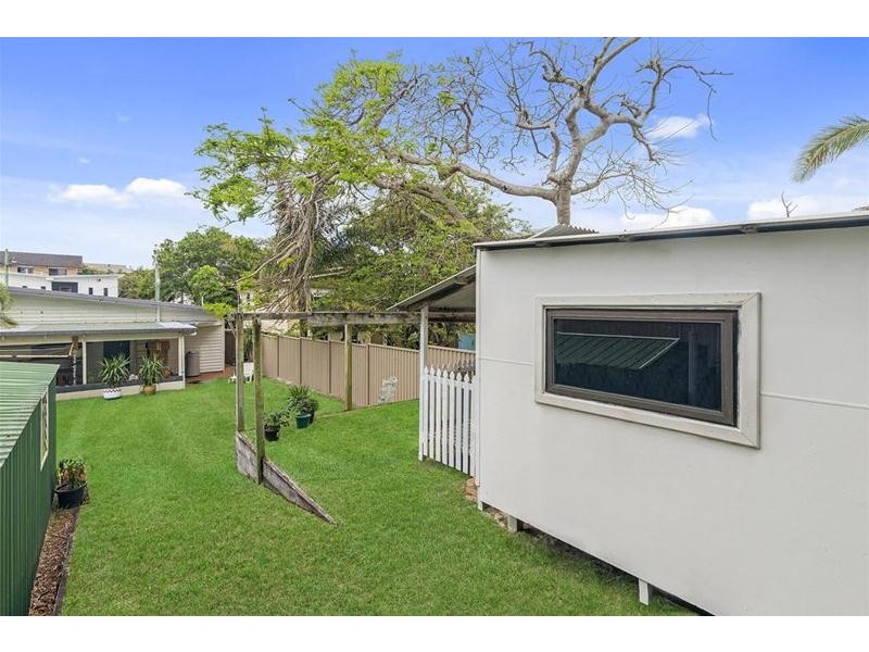 210 Cypress Terrace, Palm Beach QLD 4221