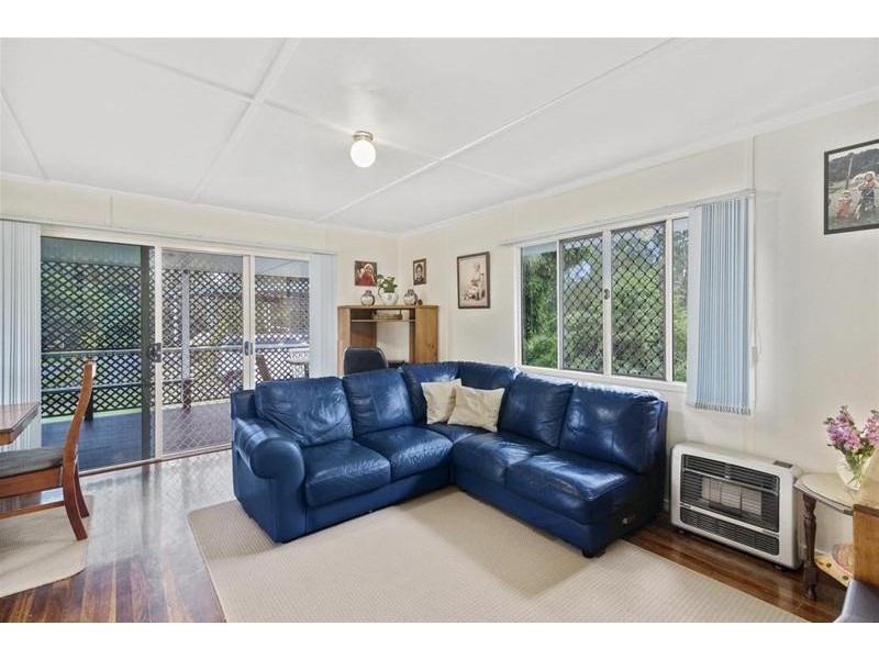 2 Reynton Street, Currumbin Waters QLD 4223