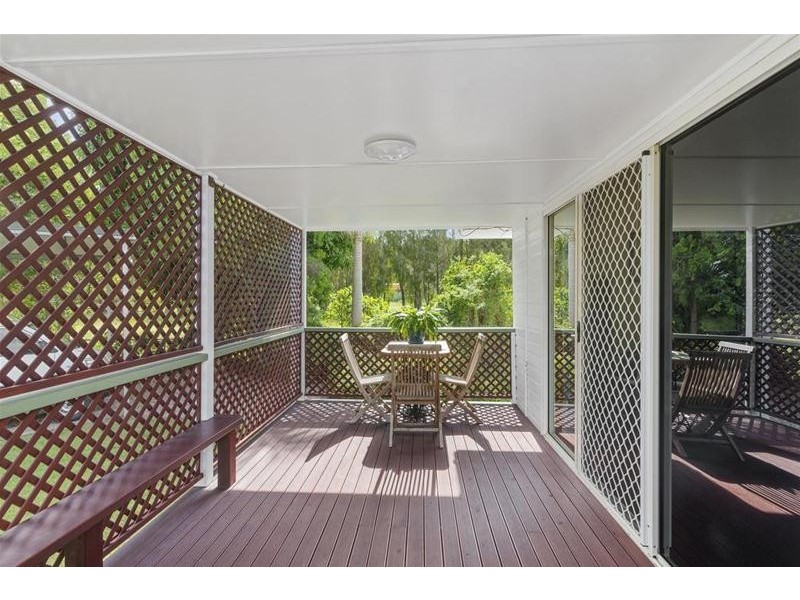 2 Reynton Street, Currumbin Waters QLD 4223