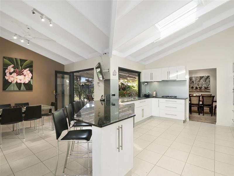 31 Whitsunday Drive, Currumbin Waters QLD 4223