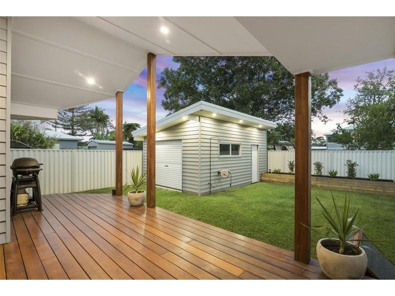 25 Station Street, Currumbin Waters QLD 4223