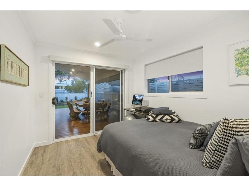 25 Station Street, Currumbin Waters QLD 4223