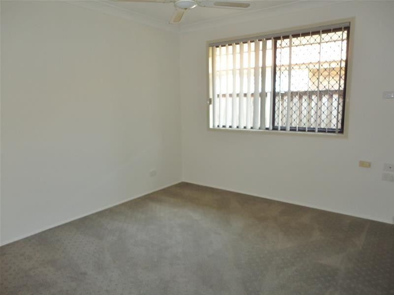 280 Nineteenth Avenue, Elanora QLD 4221