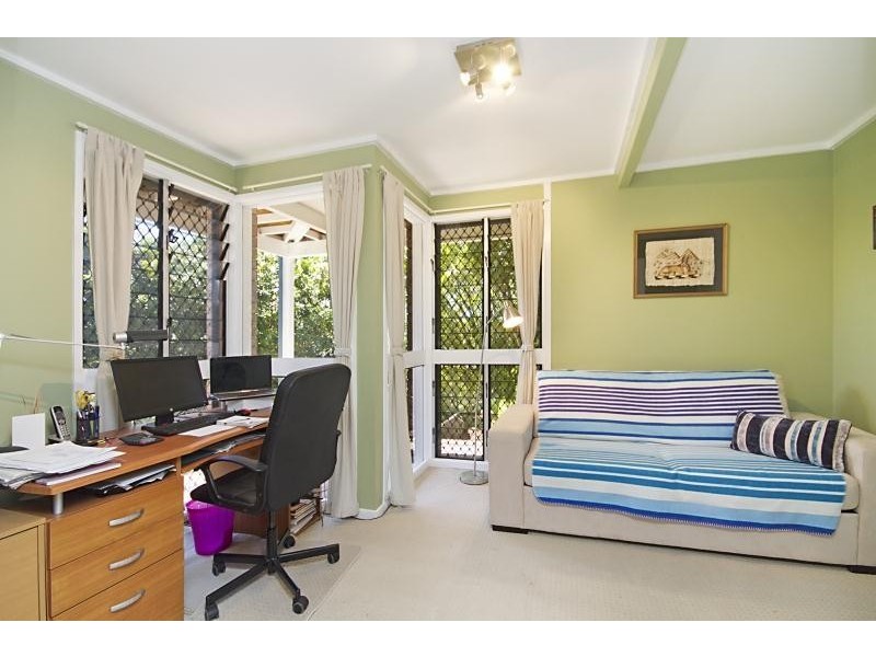 3 Ponderosa Court, Elanora QLD 4221