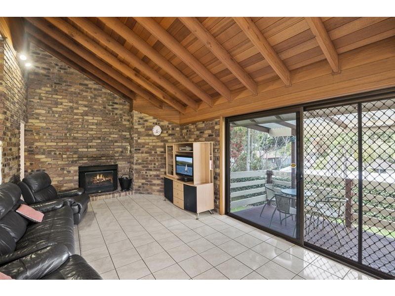 18 Esperance Close, Elanora QLD 4221