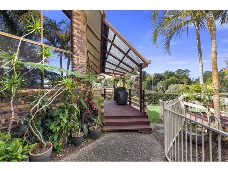 18 Esperance Close, Elanora QLD 4221