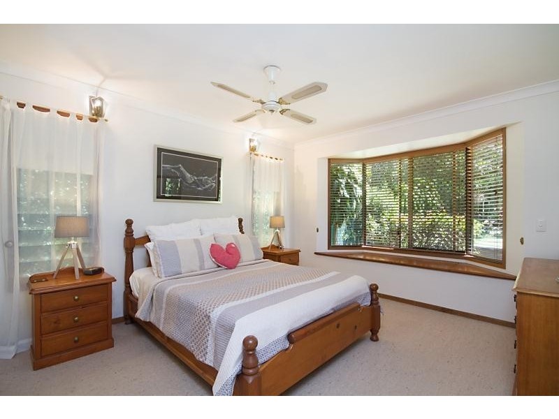 5 Tammin Place, Elanora QLD 4221