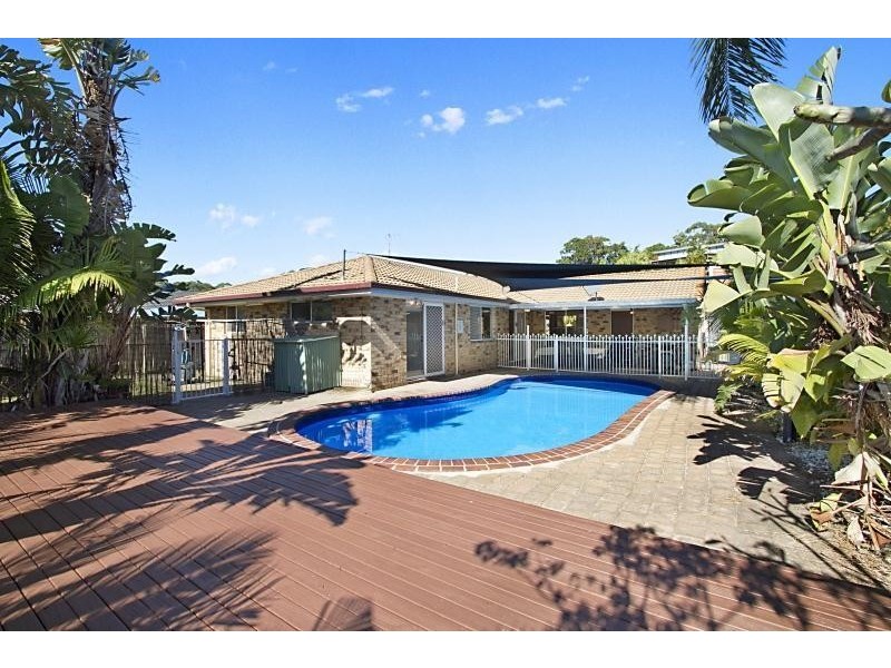 188 K P McGrath Drive, Elanora QLD 4221