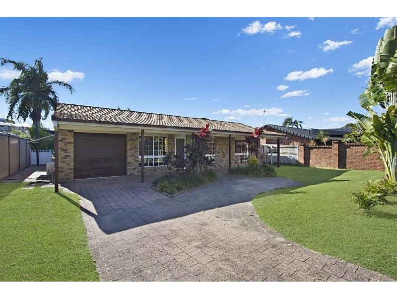 188 K P McGrath Drive, Elanora QLD 4221
