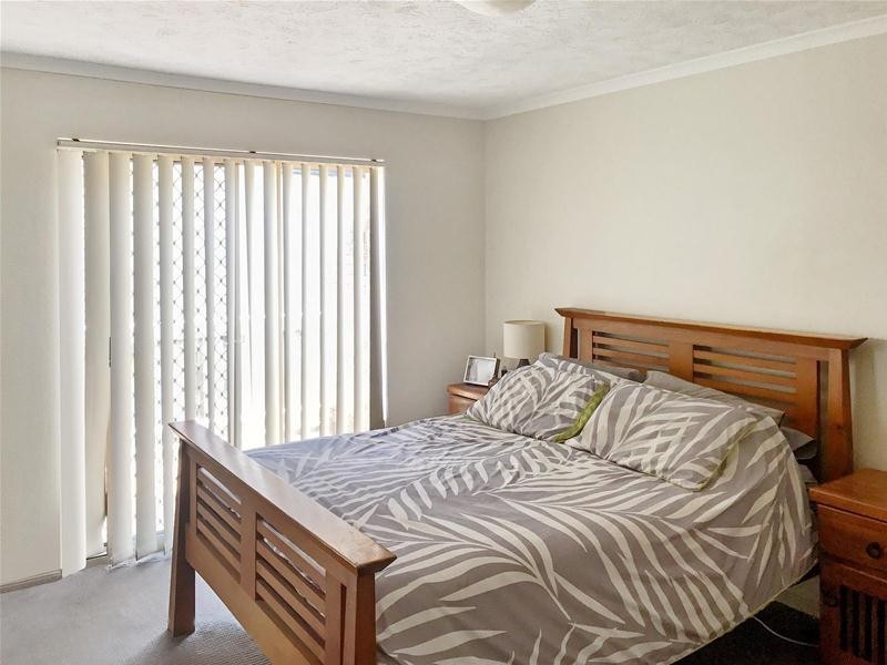 2/1260 Gold Coast Highway, Palm Beach QLD 4221